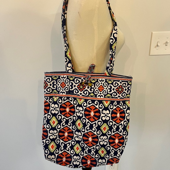 Vera Bradley Handbags - Vera Bradley matching shoulder bag and coin pouch
